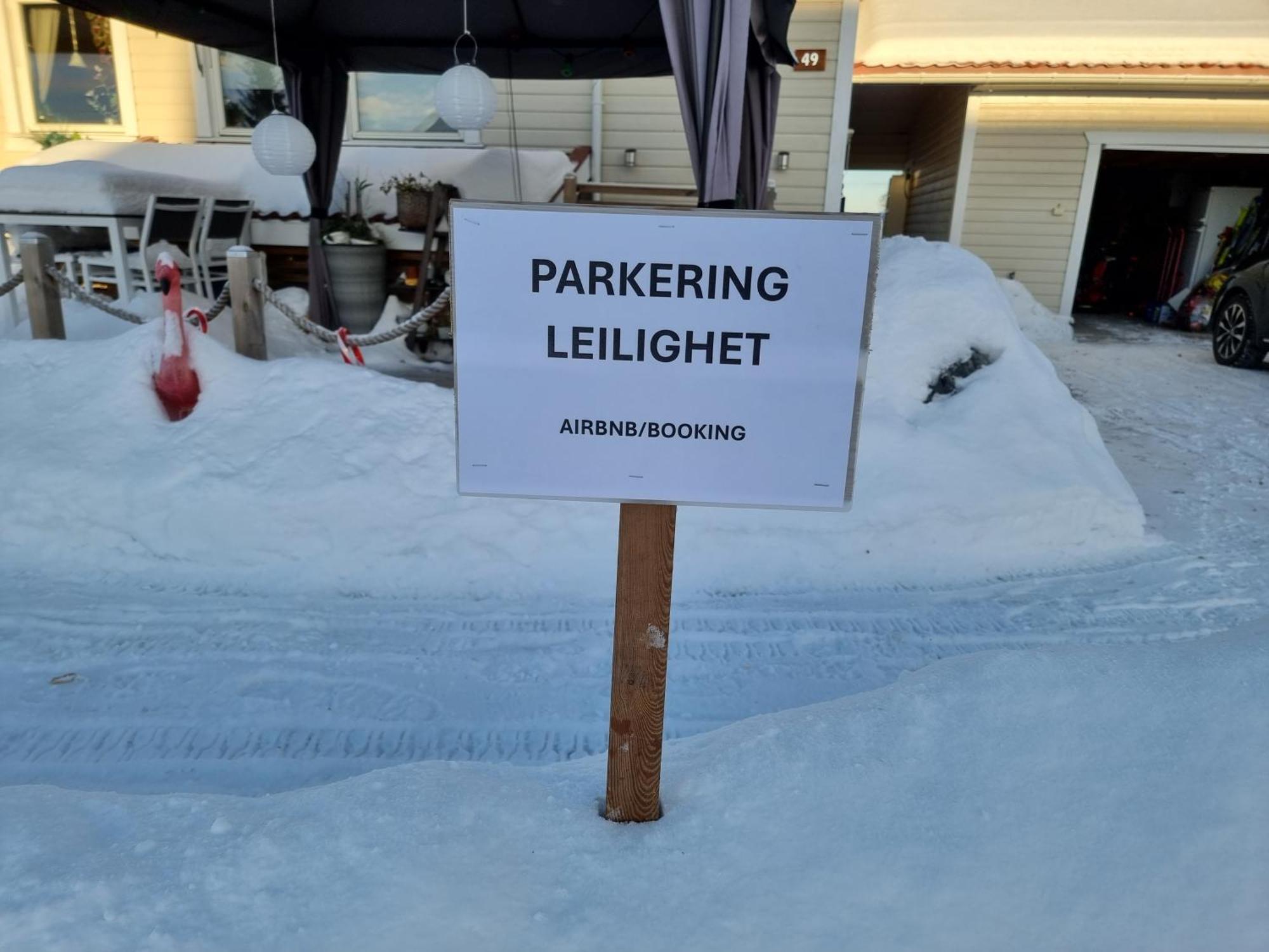 Kjellerleilighet Egen Inngang. Stange Екстер'єр фото